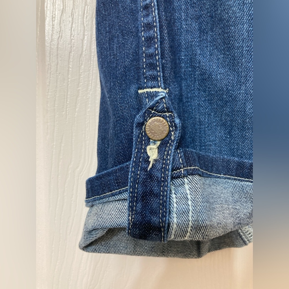 Carhartt Women’s Rolled Cuff Dark Wash Denim Bermuda Jean Shorts Size 2 Coastal - Picture 4 of 8